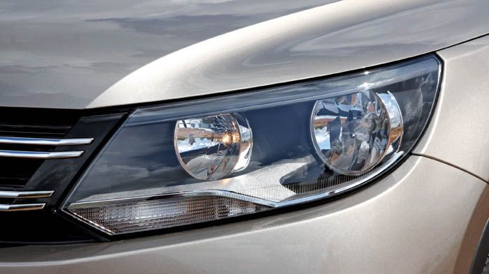 Η εμφάνιση του Tiguan είναι η πιο σοβαρή και «ασφάλτινη» όλων. 